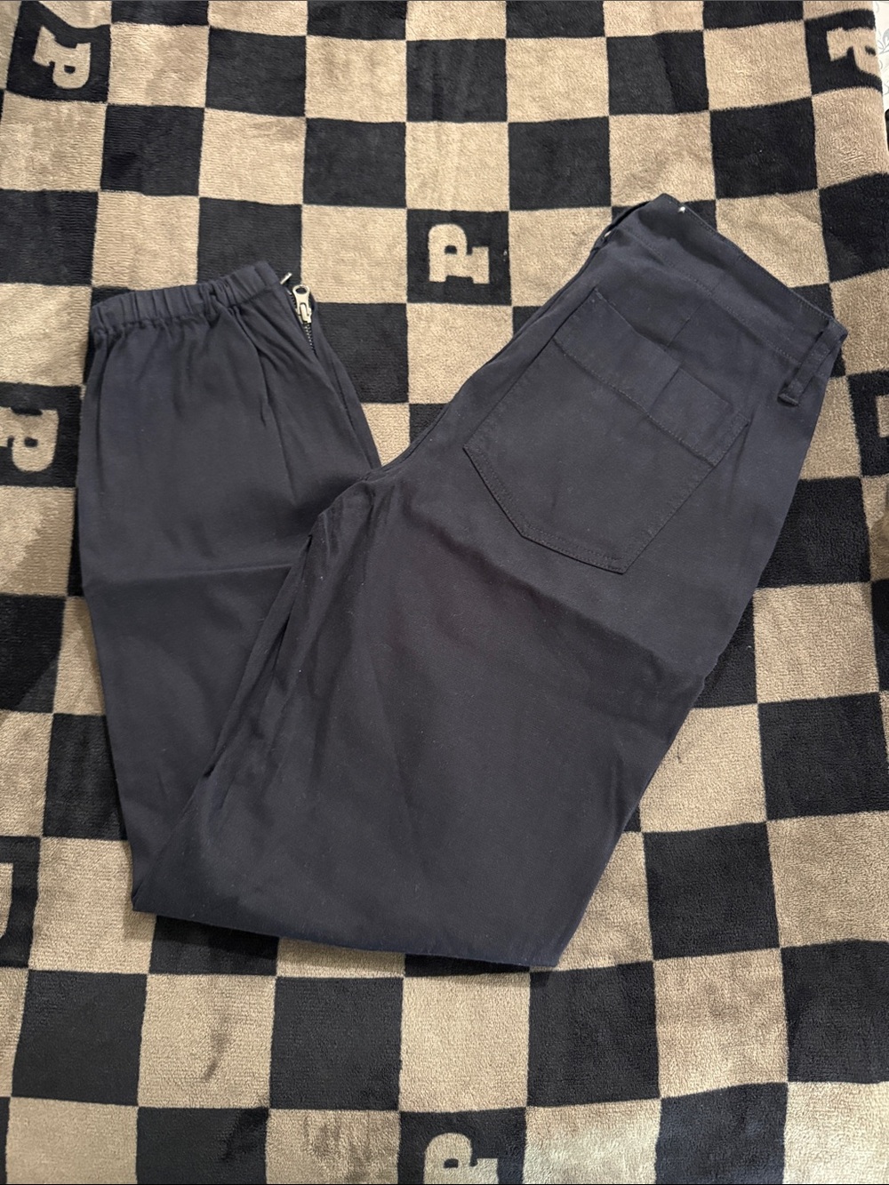 navy blue pants